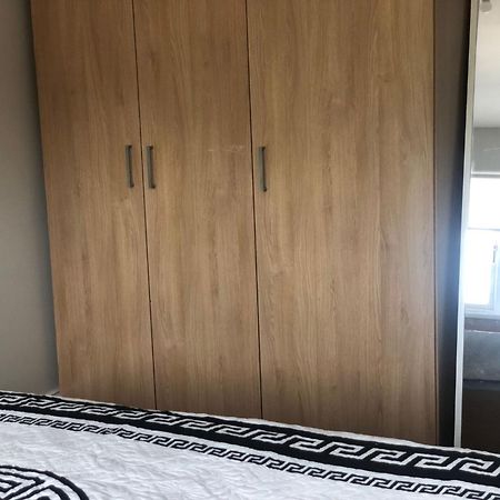 Cozy House With Free Parking & Wifi Near Maryland Station Londres Exterior foto
